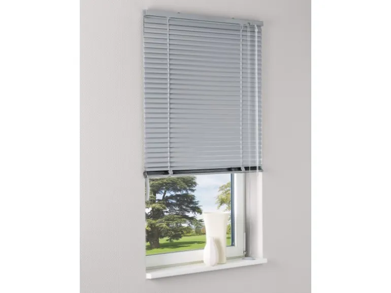 Aluminium Jalousie Burgos 70 cm x 160 cm Silber