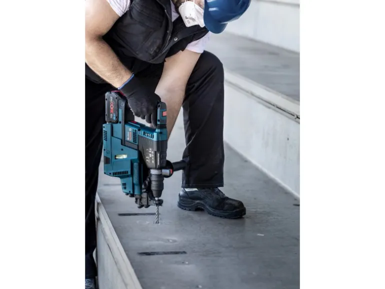 Bosch Expert Hammerbohrer SDS Plus-7X 22 mm x 200 mm x 250 mm