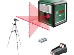 Bosch Kreuzlinienlaser Quigo Plus mit Stativ mit Markierungen auf Laserlinien
