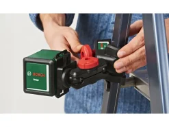 Bosch Kreuzlinienlaser Quigo mit Universalklemme MM 2