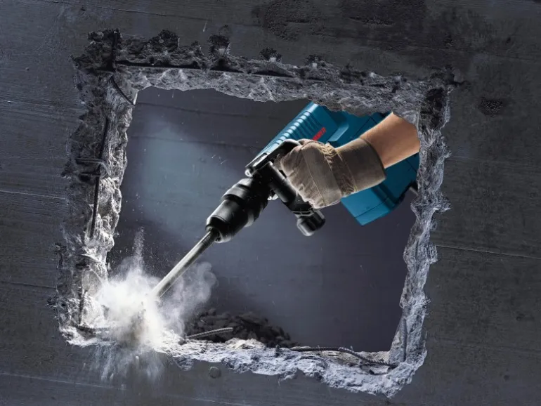 Bosch Professional Schlaghammer GSH 11 E im Handwerkerkoffer