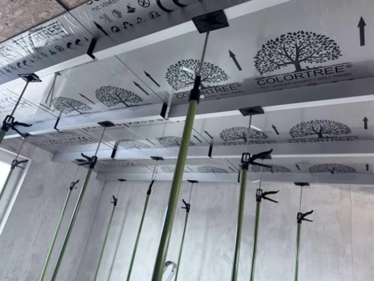 Colortree Akustikpaneele Wandpaneele Hellgrau Gemasert Wasserdicht Akustik Dämmend 4 Stück Ungefähr 260x16,5cm