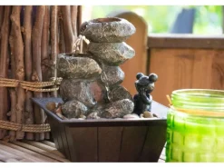 Dobar Zimmerbrunnen Kaskade Frosch in Steinoptik mit Deko-Steinen