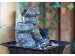 Dobar Zimmerbrunnen Kaskade Frosch in Steinoptik mit Deko-Steinen