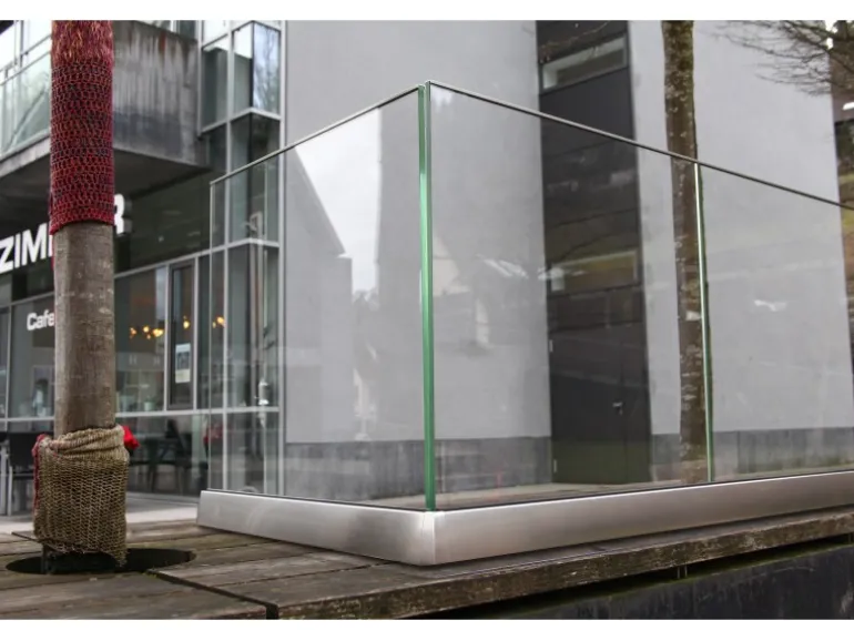 Ganzglasgeländer Klarglas 1 Laufmeter