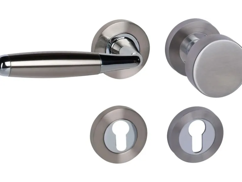 Rosettengarnitur "Durben-R" Eingangstür Chrom-Edelstahlf. Sat. Ausr. Links