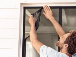 tesa® Selbstschließender Magnetvorhang 1,00 m x 2,20 m Anthrazit