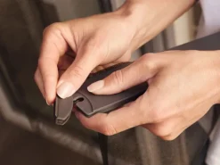 tesa® teleskopierbare Alu-Lamellentür Anthrazit