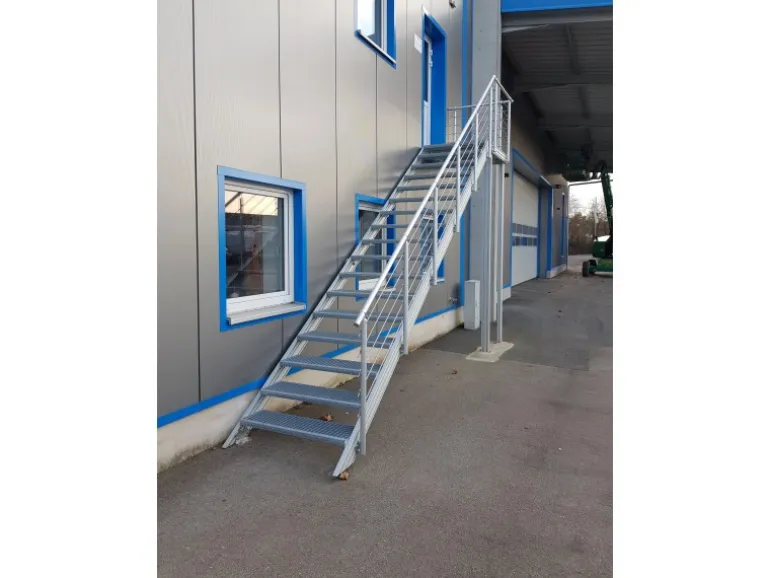 Treba Außentreppe Alaska 3 mit 4 Gitterroststufen 80 cm x 27 cm Aluminium