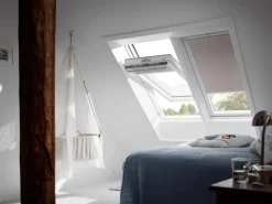 Velux Schwingfenster GGU UK10 0070 Weiß 134 x 160 cm